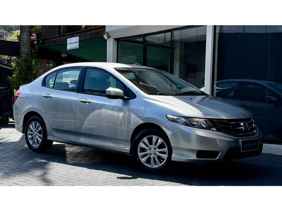 HONDA CITY 1.5 LX 16V FLEX 4P AUTOMÁTICO HONDA CITY 1.5 LX 16V FLEX 4P AUTOMÁTICO